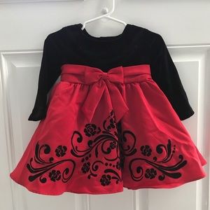 HOLIDAY DRESS - WORN ONCE